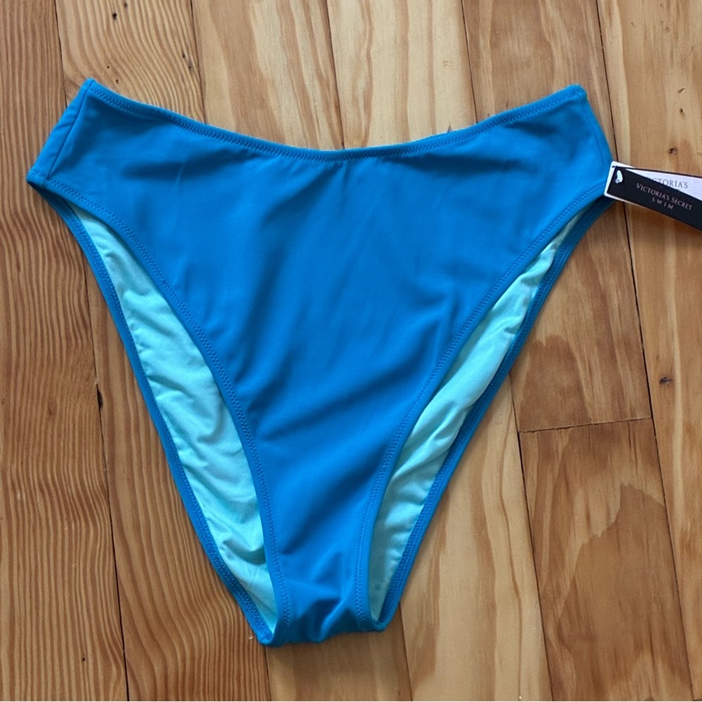 NWT Victoria's Secret Bikini Bottoms Size M